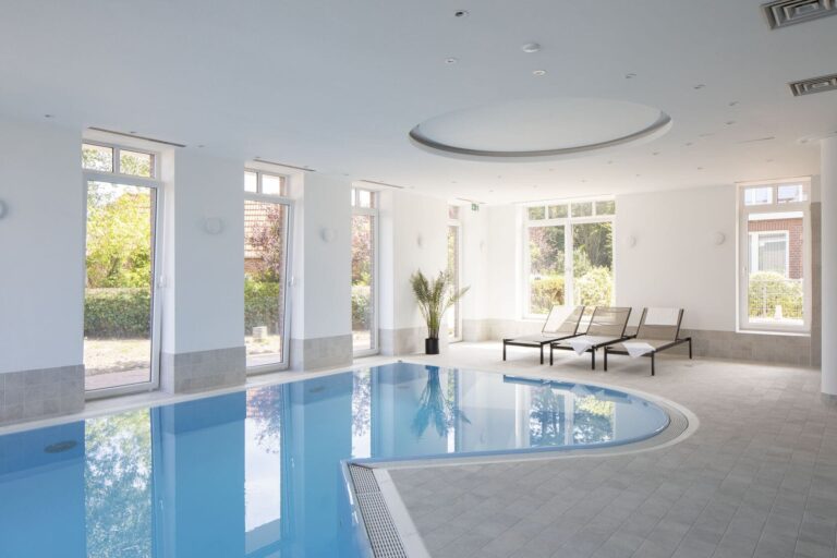 Pool Hotel Tom Brok
