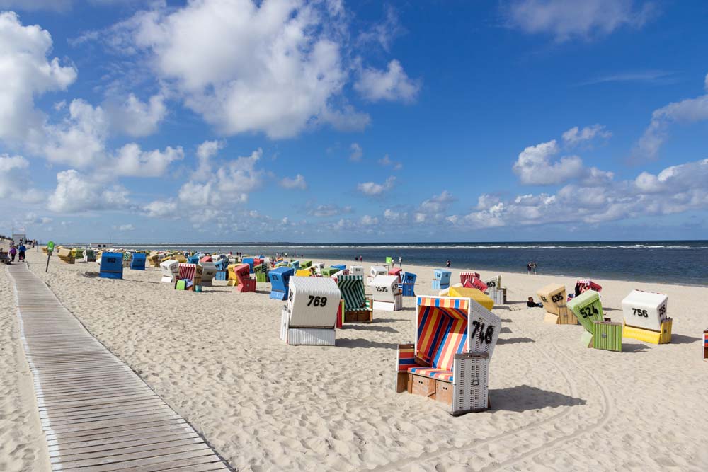 Strandkörbe am Strand von Langeoog